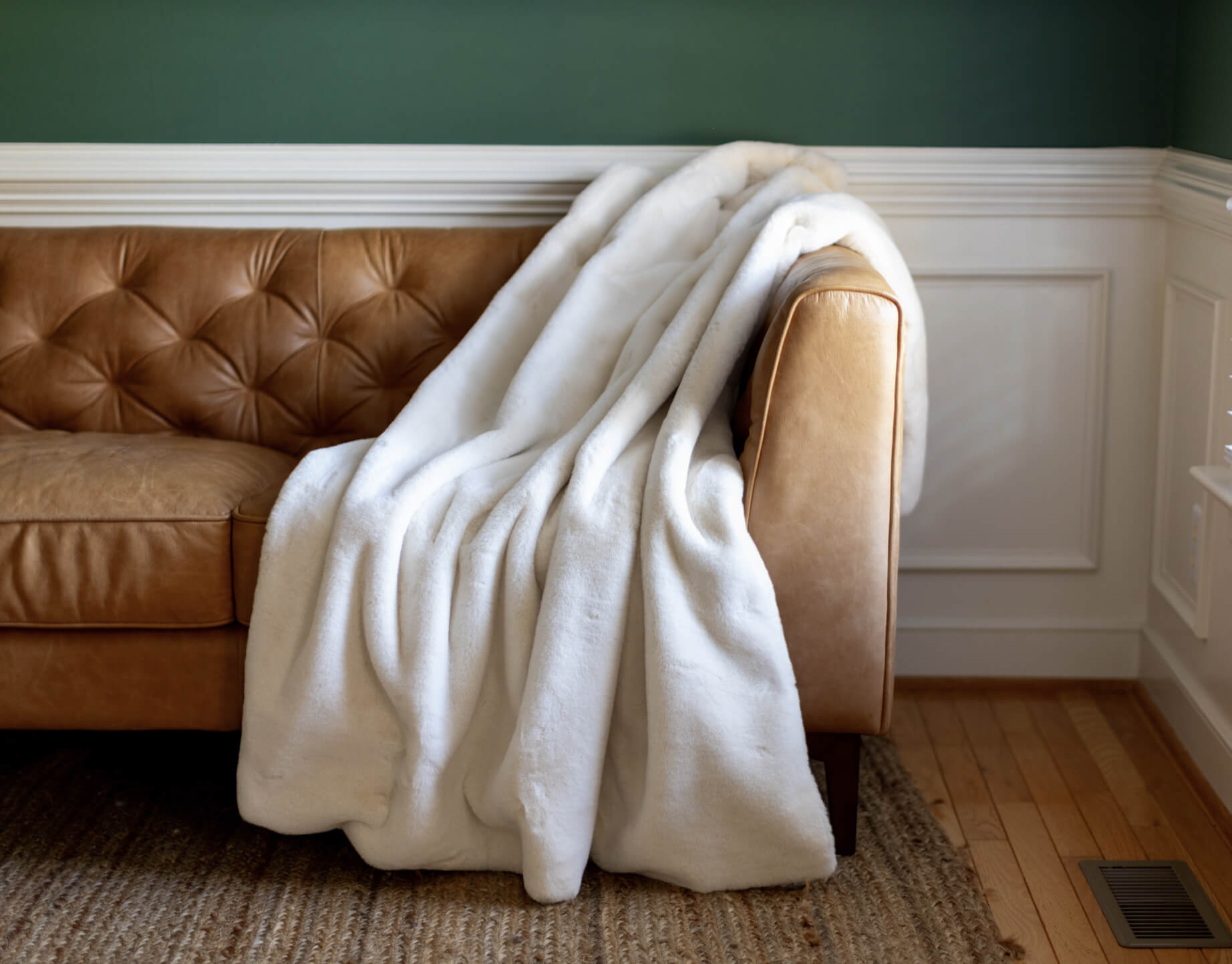 White throw blanket